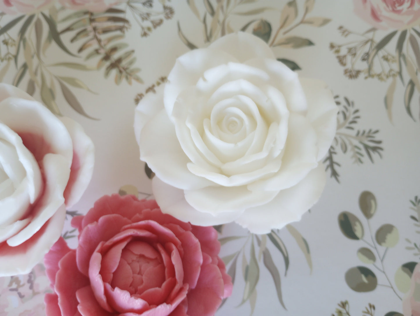 White Rose Soap Flower Box: Floral Scented Cocoa Butter Soaps